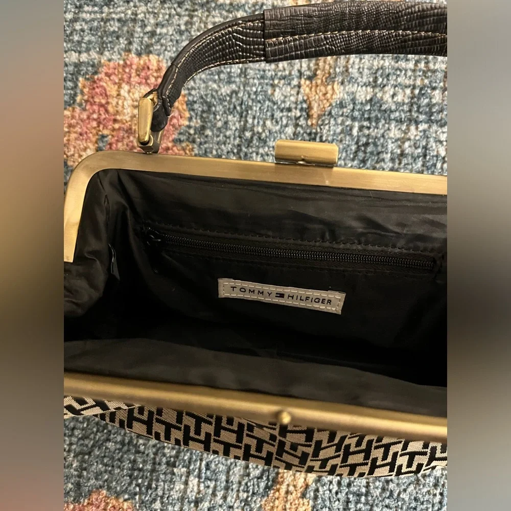 Vintage Tommy Hilfiger Mini Purse